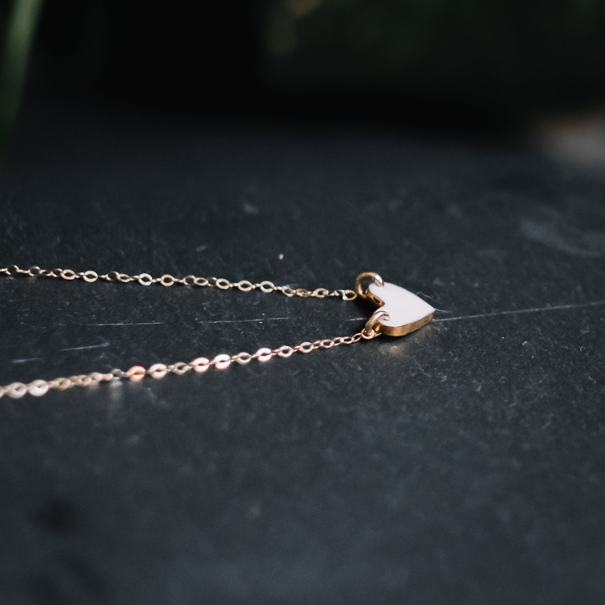 [COLD FRAME] / ☆ COLORLESS GOLD HEART PENDANT NECKLACE VERY VINTAGE COLORLESS GOLD HEART PENDANT NECKLACE